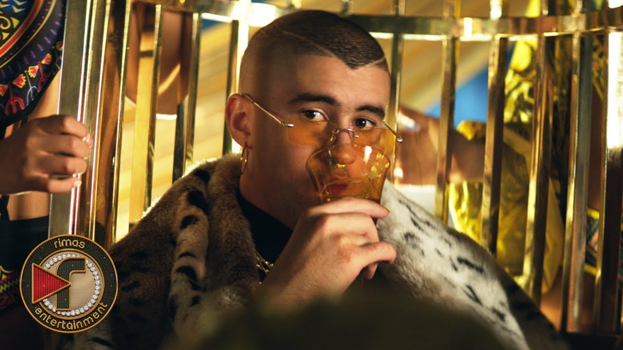 Bad Bunny hace un viaje por las diferentes etapas de su vida en documental